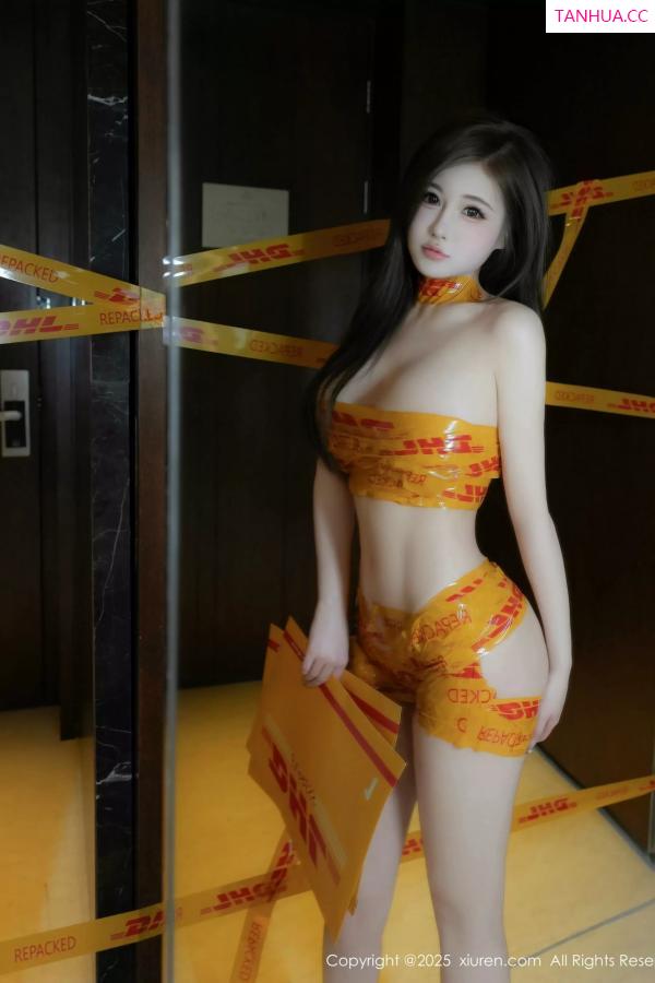 甜妮  [XiuRen]高清写真图 2025.03.14 No.10016 甜妮 美腿性感第16张图片